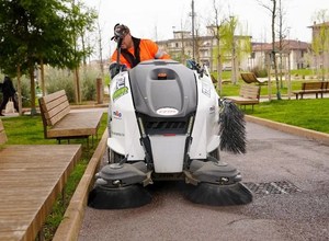 Spazzatrice-elettrica-itala-tsm-alia-montemurlo